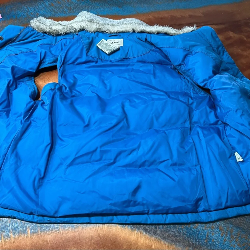 Vintage LL Bean Blue Down Puffer Vest detachable Faux Fur Collar XL
